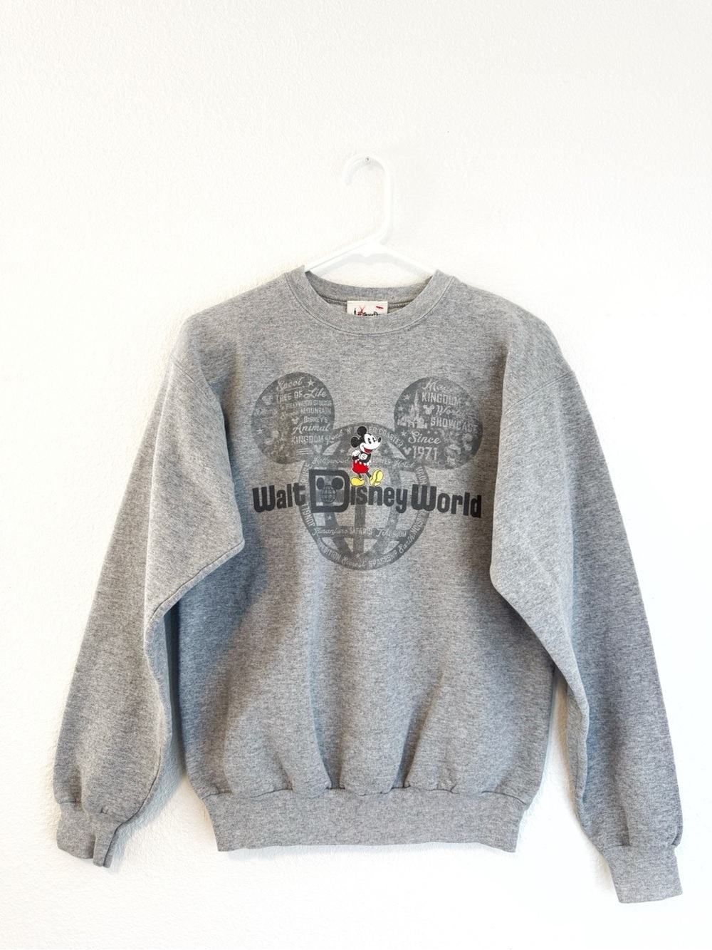 Walt Disney World Retro Crewneck Sweatshirt with Mickey Graphic in Gray Small
